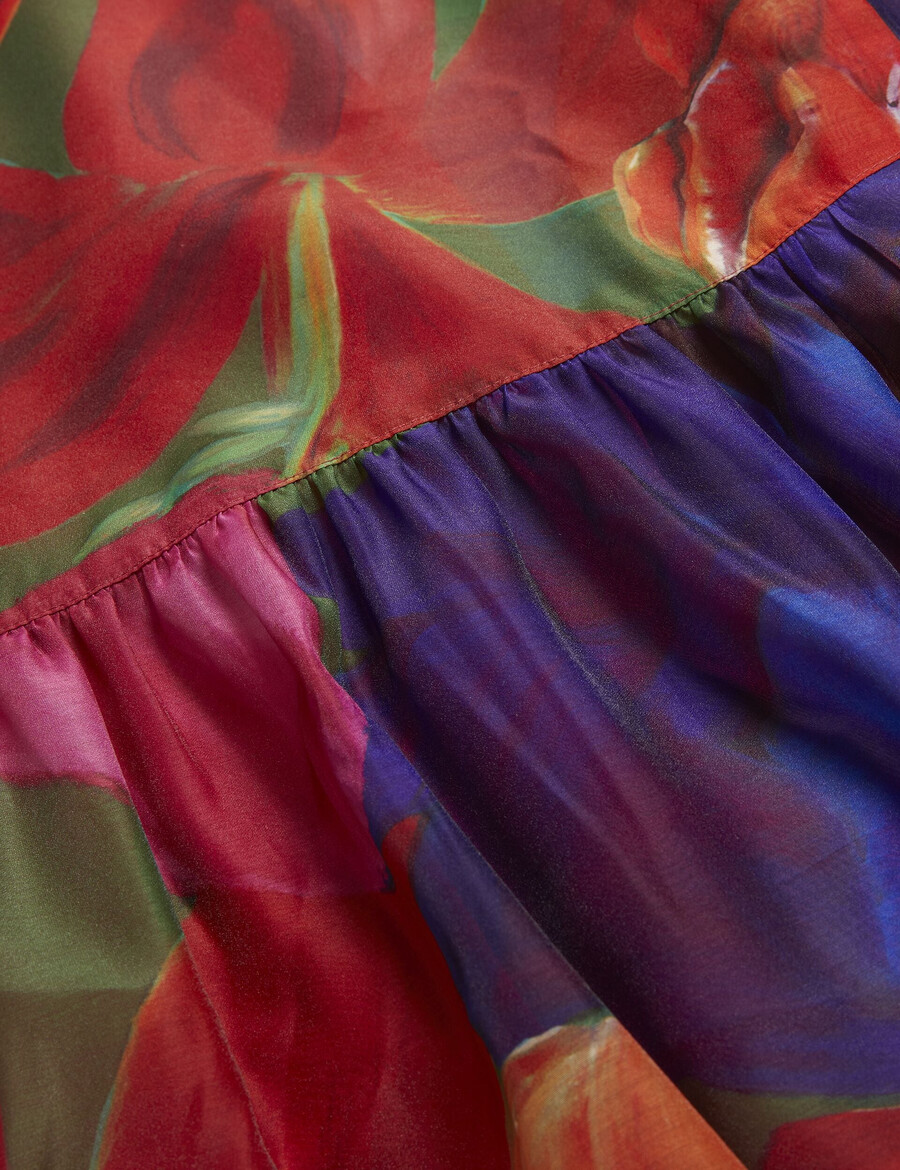 miru - vestido midi de organza com flores tropicais