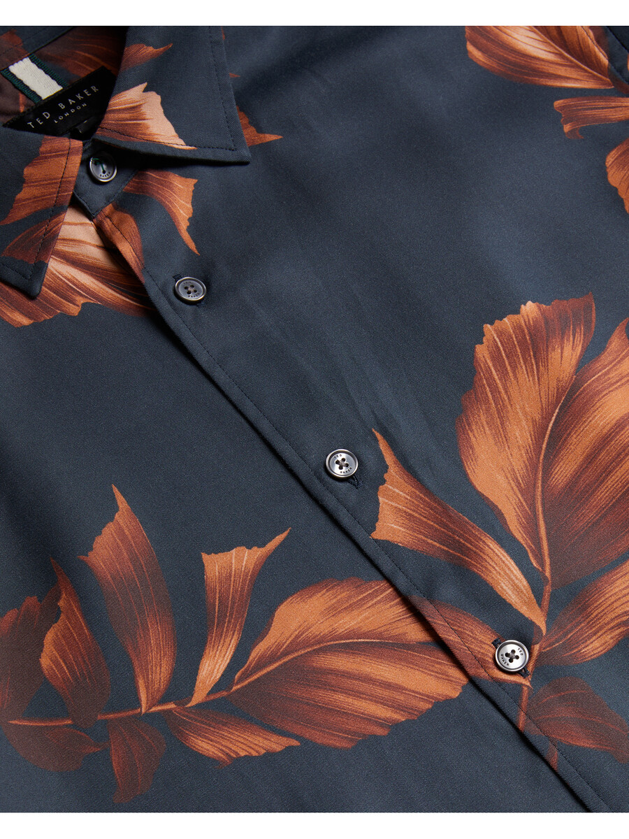 coltons - camisa de manga comprida em liocel com estampa de folhas