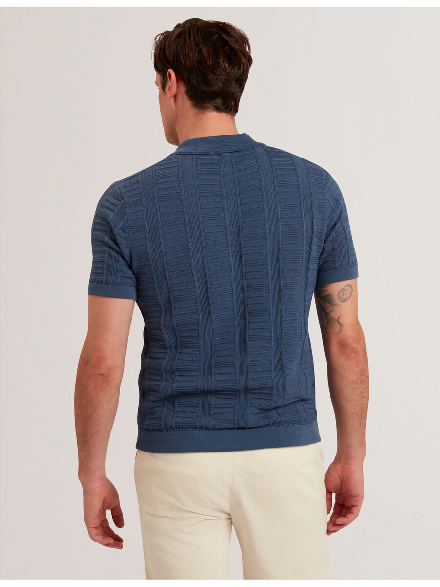 ruzza - polo texturizado com gola aberta de curta duração