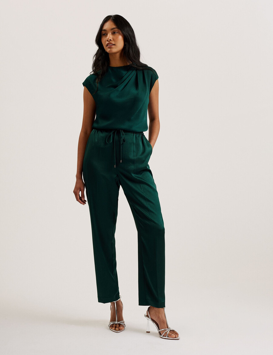 misrina - blusa de cetim com detalhe drapeado no decote
