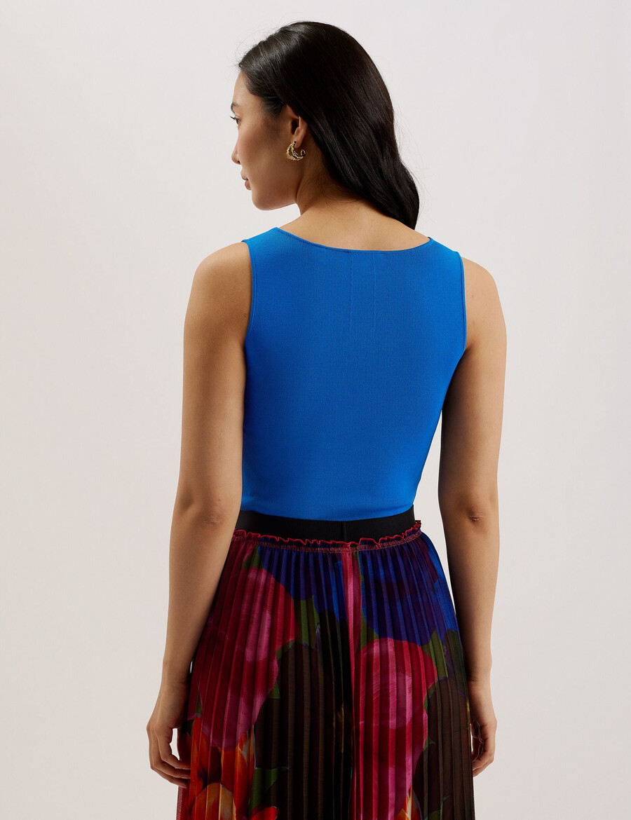 josiiy - blusa de malha sem mangas com decote em v e modelagem justa