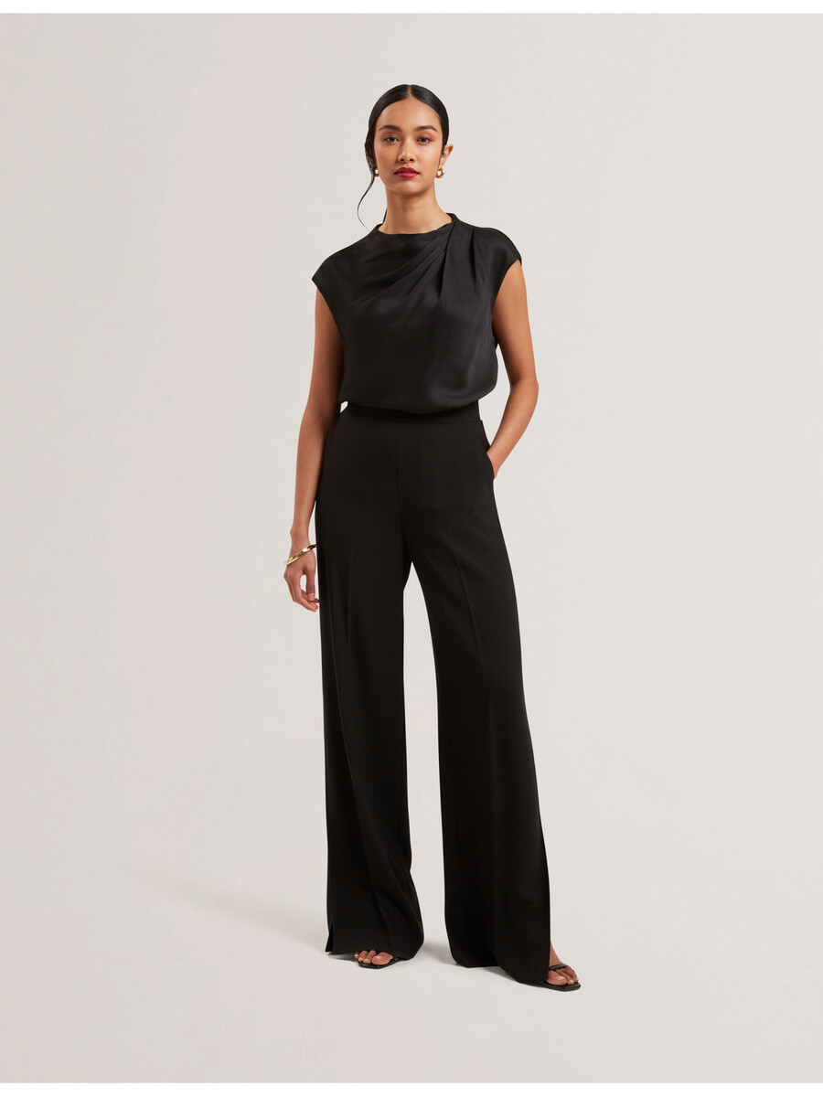 misrina - blusa de cetim com detalhe drapeado no decote
